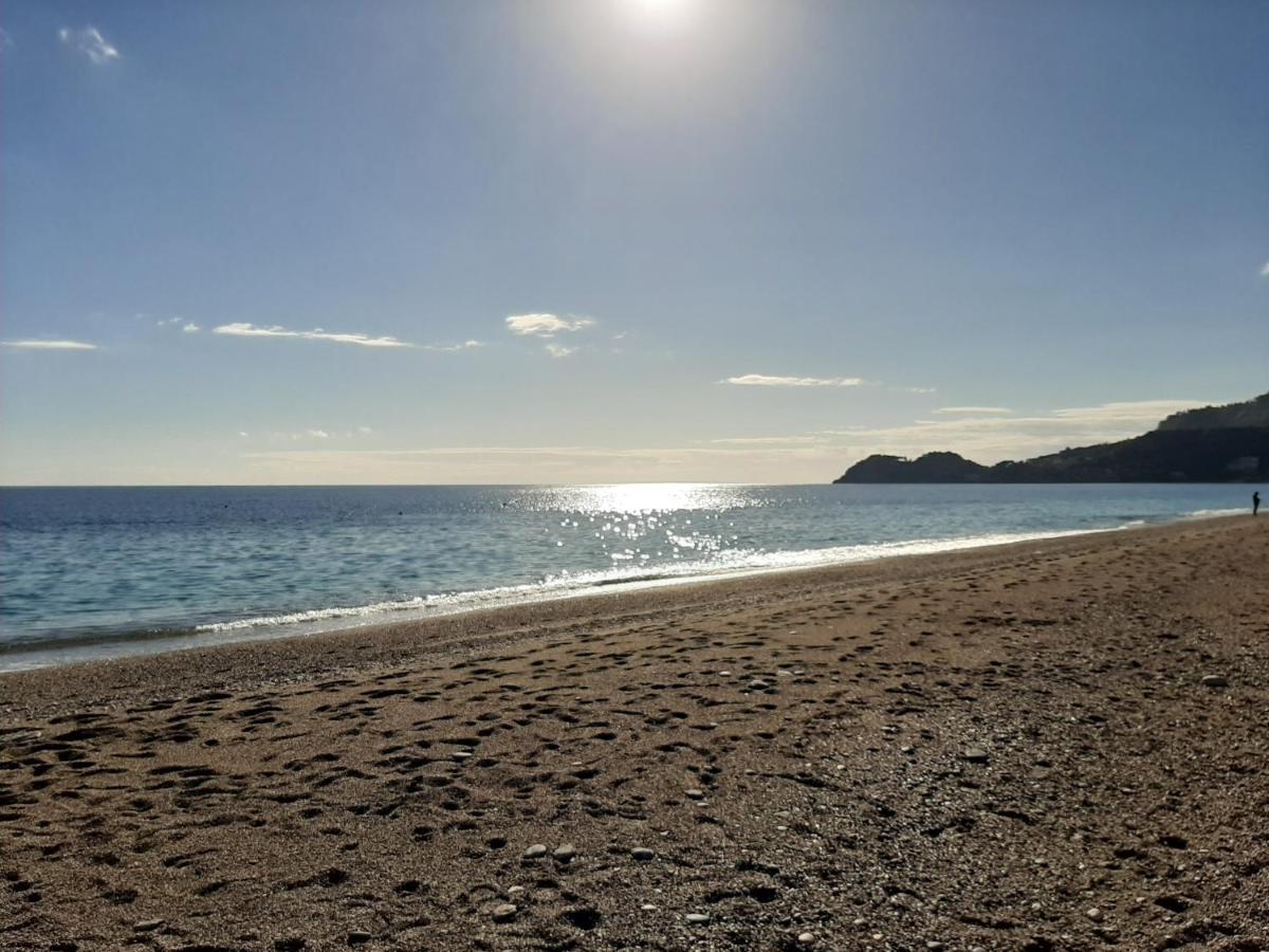 Отель Ciuri Ciuri - Sea Of Taormina Летоянни Экстерьер фото
